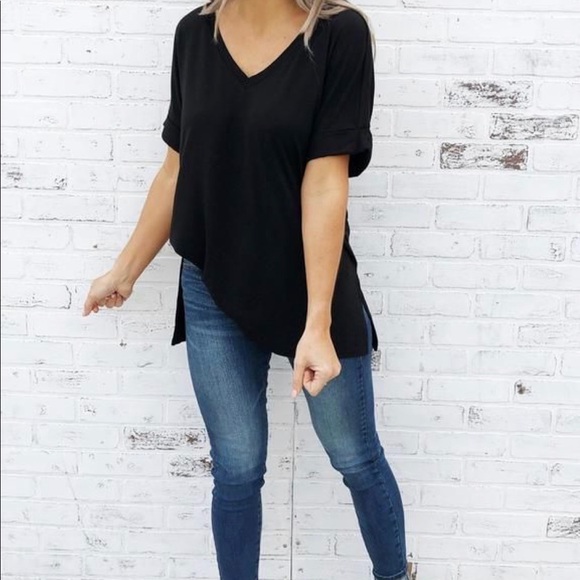 Black VNeck Boyfriend slits tunic top - Picture 2 of 5